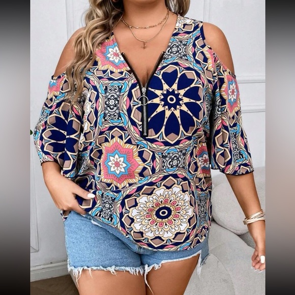 Boho mandala print half zip cold shoulder blouse - Picture 5 of 7